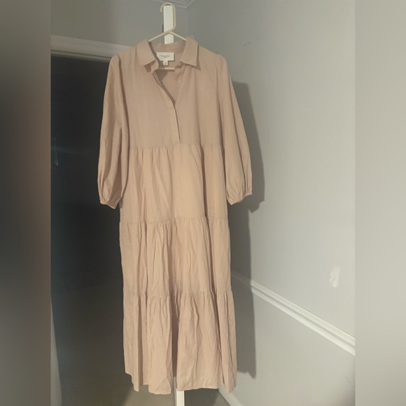 Tuckernuck Pomander Place
Sandstone Cotton Mabel Maxi Dress - Picture 12 of 16